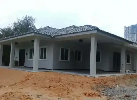Projek RumahHQ di Cheras, banglo 1 tingkat, tanah berbukit — gambar 11 daripada 15