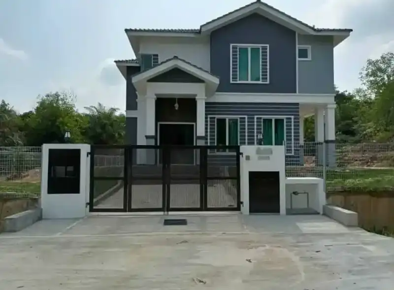 Two-storey bungalow built by RumahHQ in Kenanga Garden