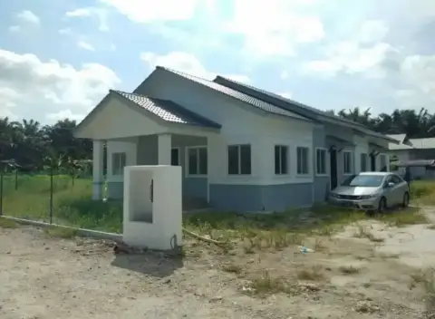 Projek RumahHQ di Parit Mahang, Kuala Selangor, banglo 1 tingkat — gambar 9 daripada 14